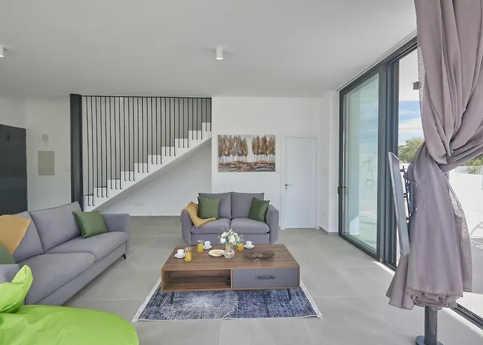 Elite Pearl Ep3c * Protaras